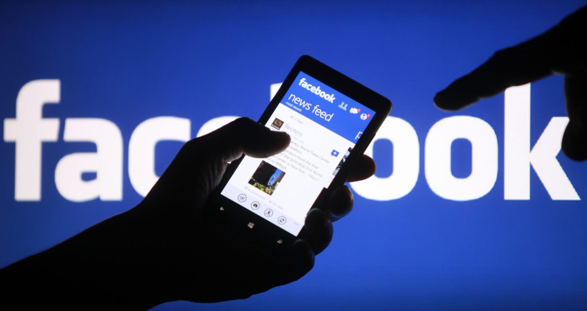 Nếu cố tình chặn theo dõi, Facebook có thể tính phí người dùng Iphone